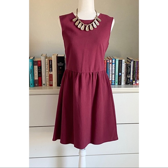 Loft | Sleeveless Dress - Picture 1 of 6